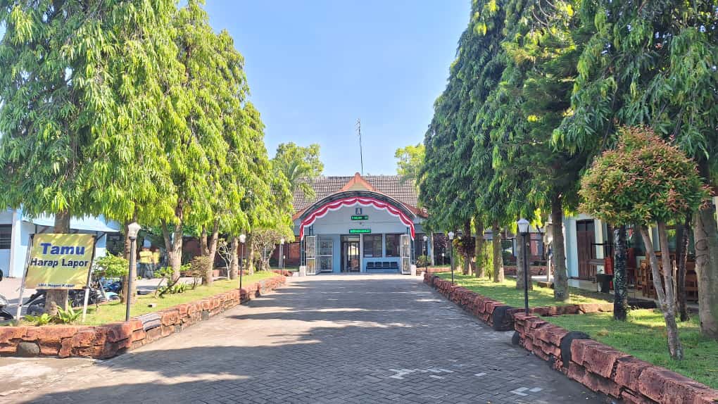 Depan